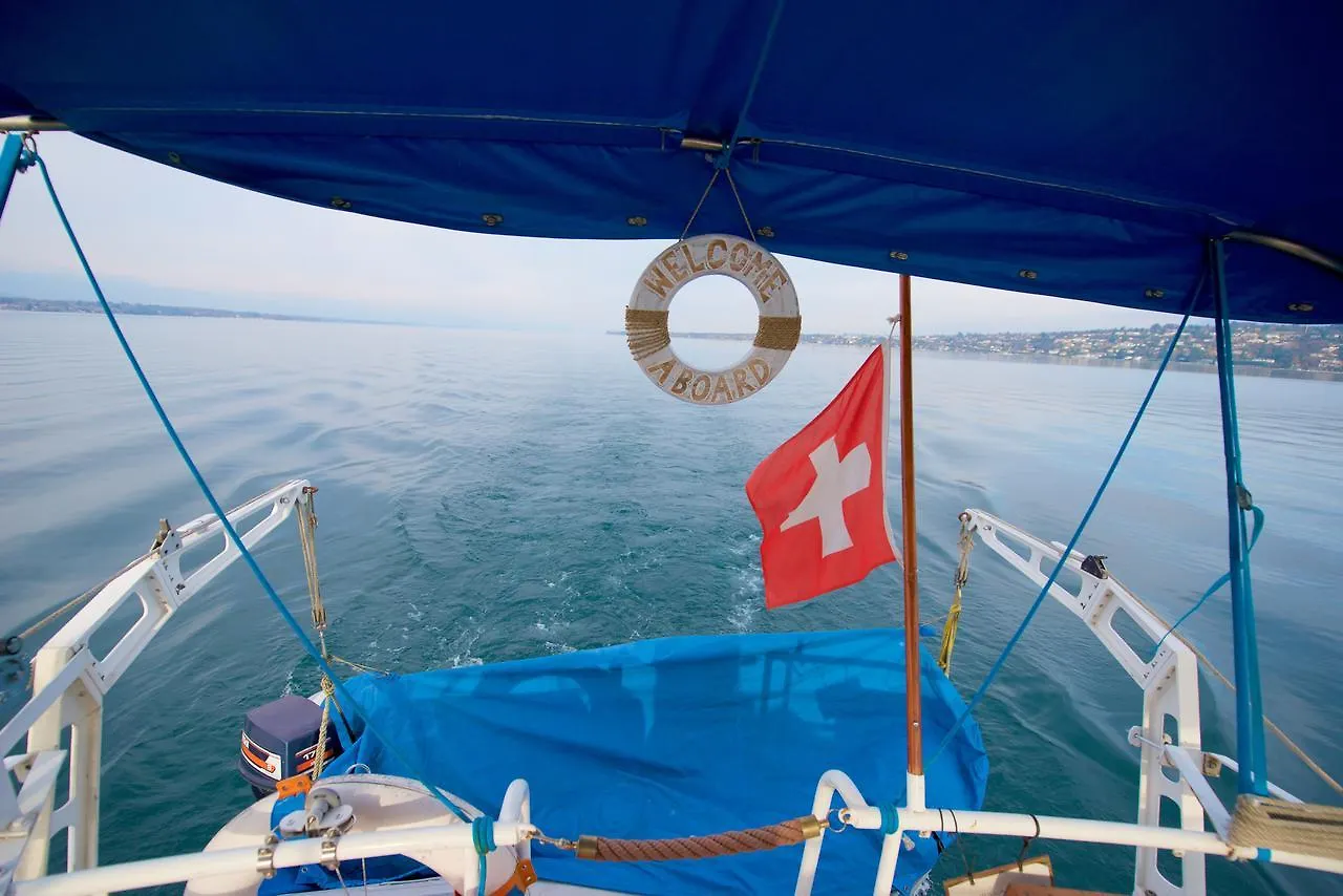 Homeboat-Maison Flottante Cenevre Tekne