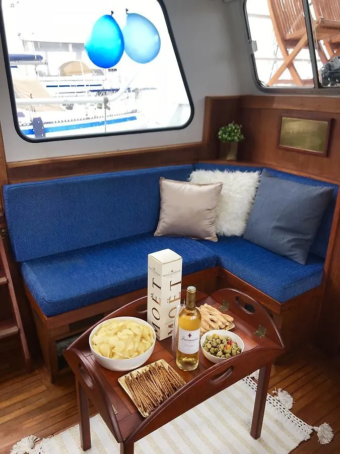 **** Tekne Homeboat-Maison Flottante Cenevre İsviçre