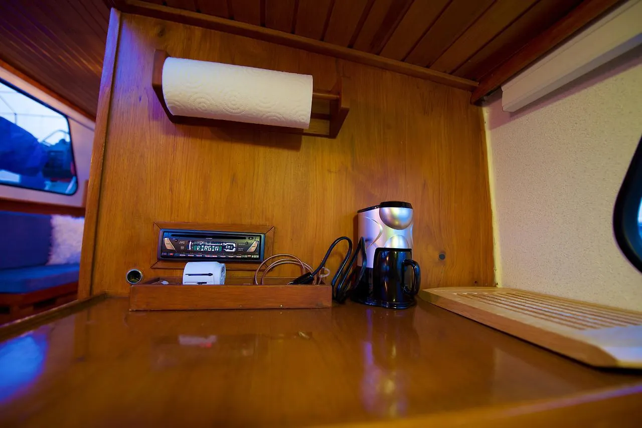 Homeboat-Maison Flottante Geneva Switzerland